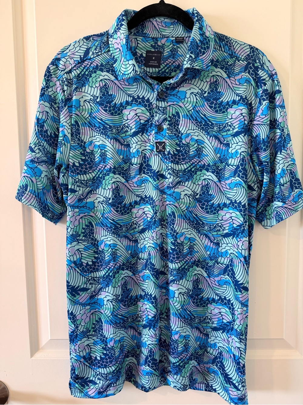 CON.STRUCT Men’s Medium Quick Dry Performance Golf Polo Dragon Wave Print